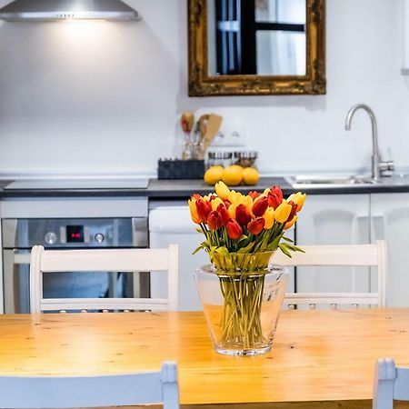 Logrono Centro, Una Casa Con Vistas Bagian luar foto