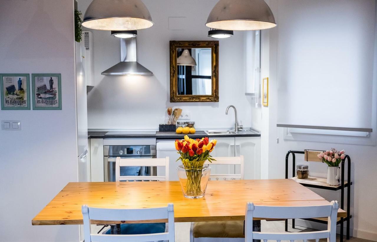 Logrono Centro, Una Casa Con Vistas Bagian luar foto