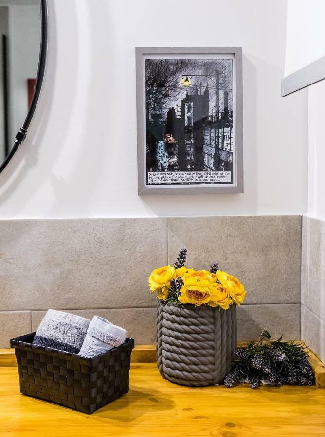 Logrono Centro, Una Casa Con Vistas Bagian luar foto